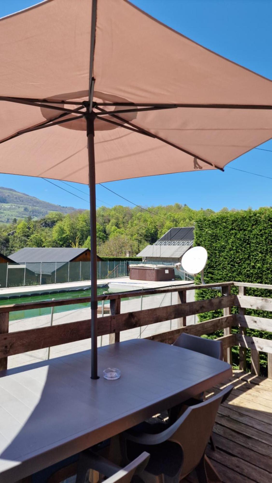 Chalet Bord De Lac Avec Piscine N2E Laffrey Kültér fotó