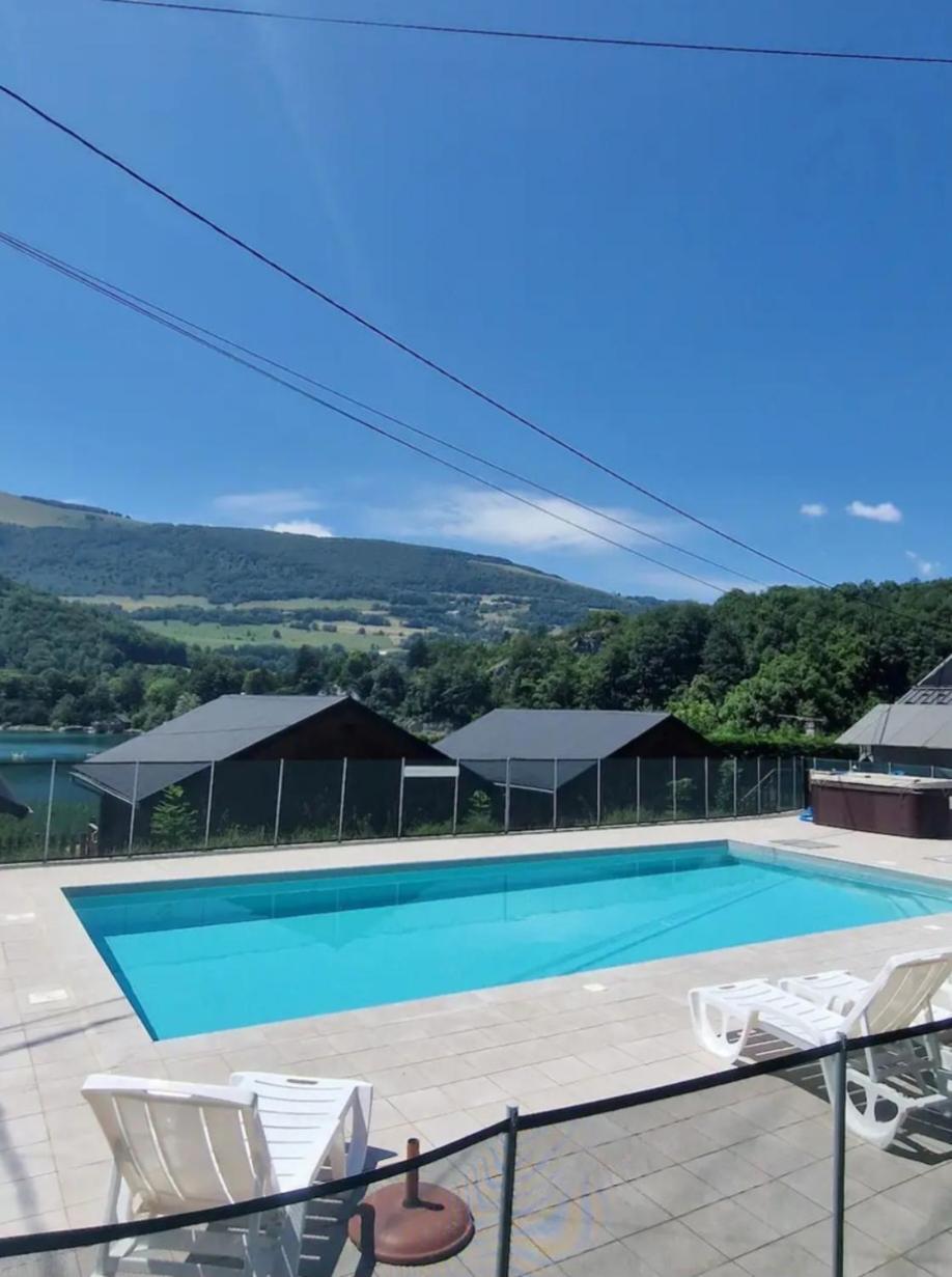 Chalet Bord De Lac Avec Piscine N2E Laffrey Kültér fotó